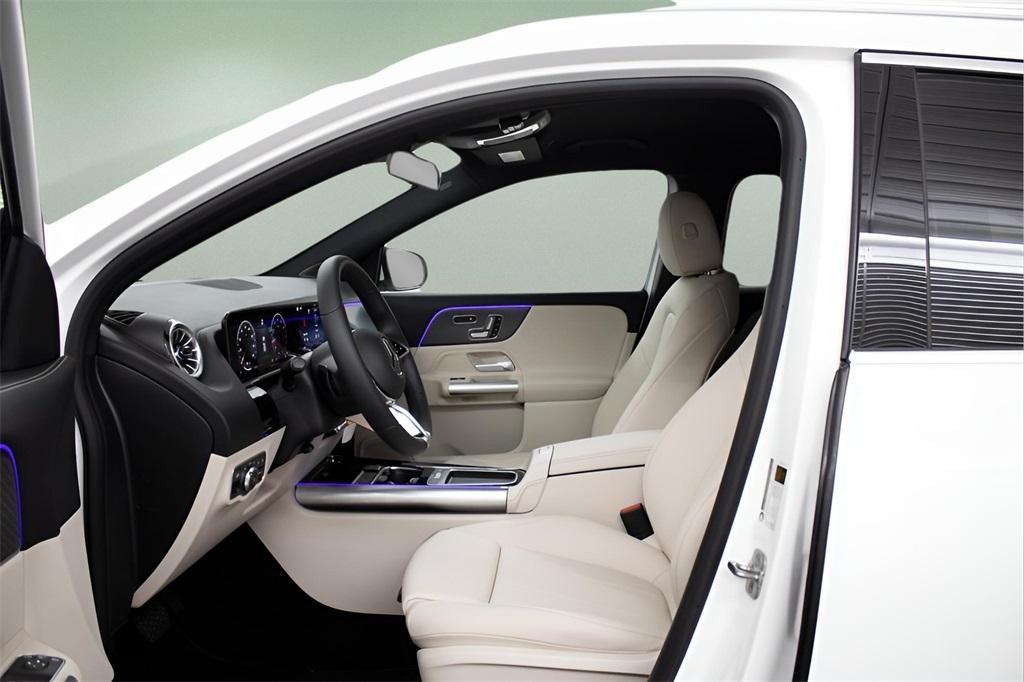 used 2025 Mercedes-Benz GLA 250 car, priced at $40,989