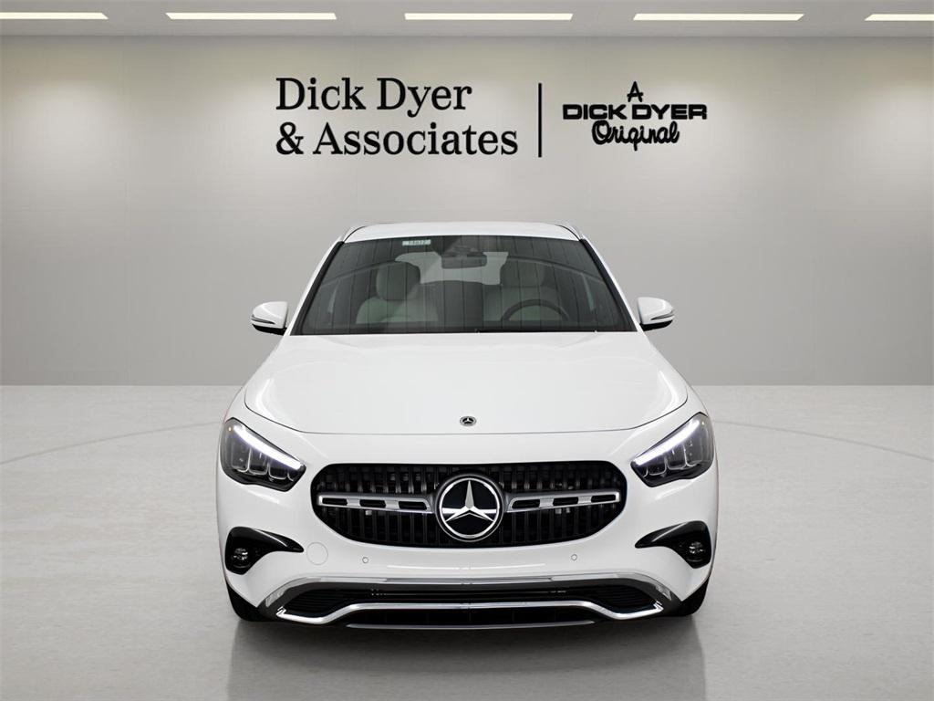 new 2025 Mercedes-Benz GLA 250 car, priced at $46,920