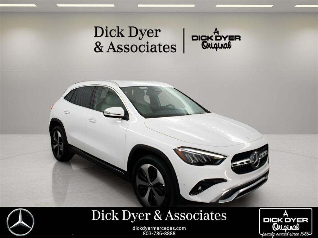 new 2025 Mercedes-Benz GLA 250 car, priced at $46,920