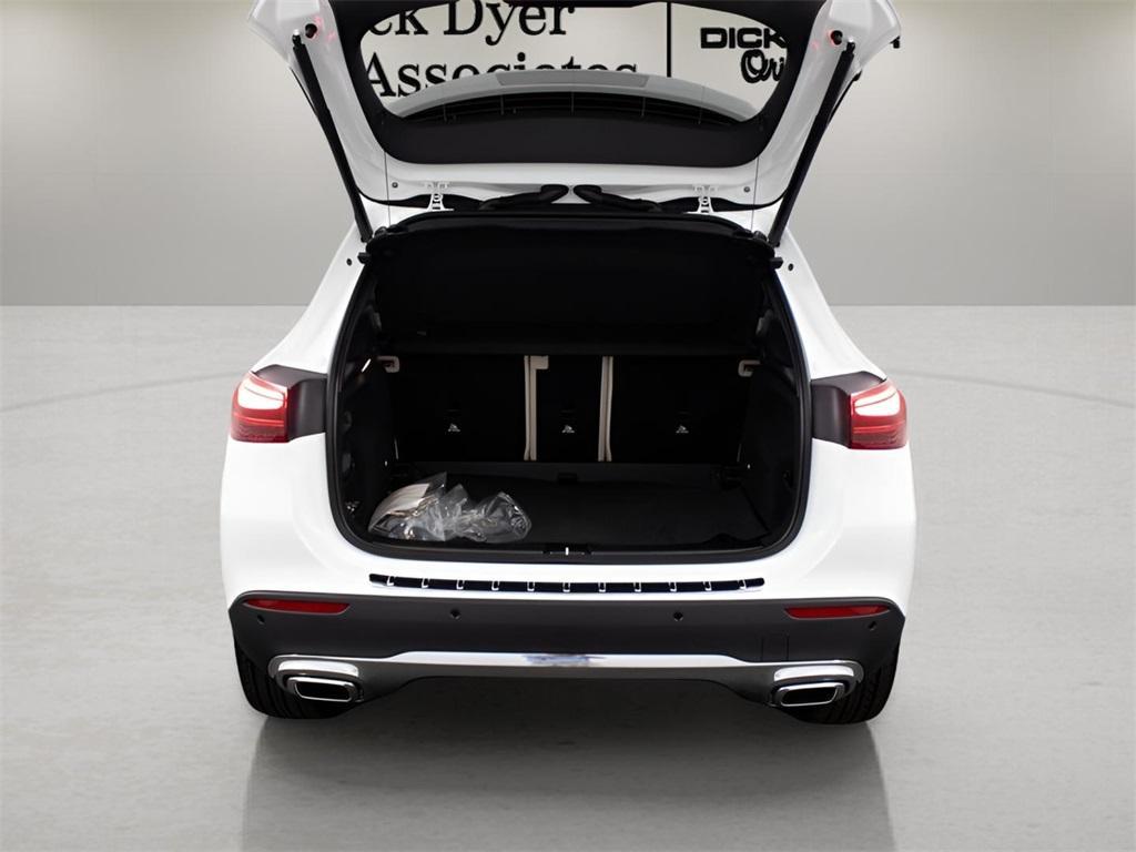 used 2025 Mercedes-Benz GLA 250 car, priced at $40,989