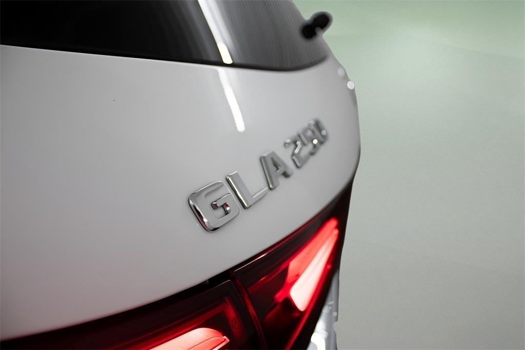 new 2025 Mercedes-Benz GLA 250 car, priced at $46,920
