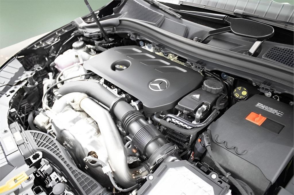 new 2025 Mercedes-Benz GLA 250 car, priced at $51,090
