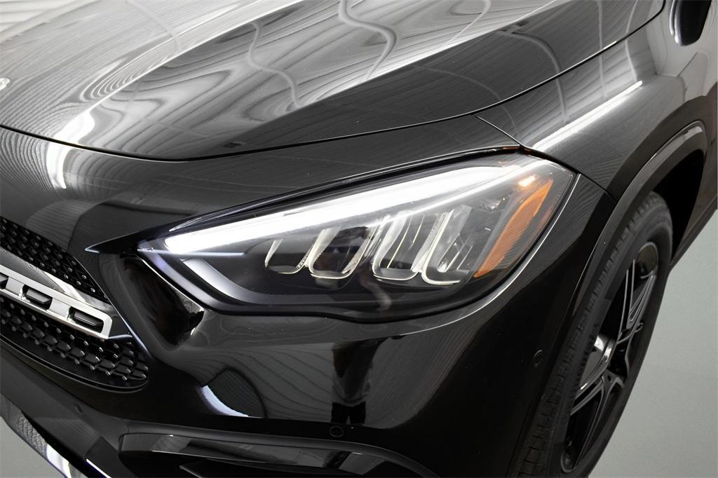 new 2025 Mercedes-Benz GLA 250 car, priced at $51,090