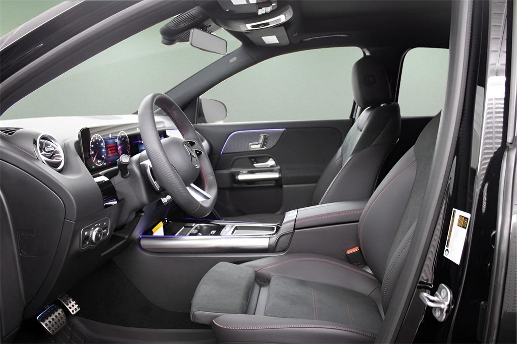 new 2025 Mercedes-Benz GLA 250 car, priced at $51,090