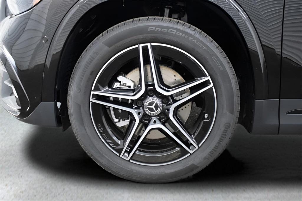 new 2025 Mercedes-Benz GLA 250 car, priced at $51,090