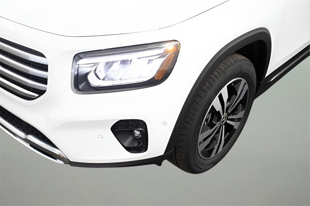 used 2025 Mercedes-Benz GLB 250 car, priced at $42,989