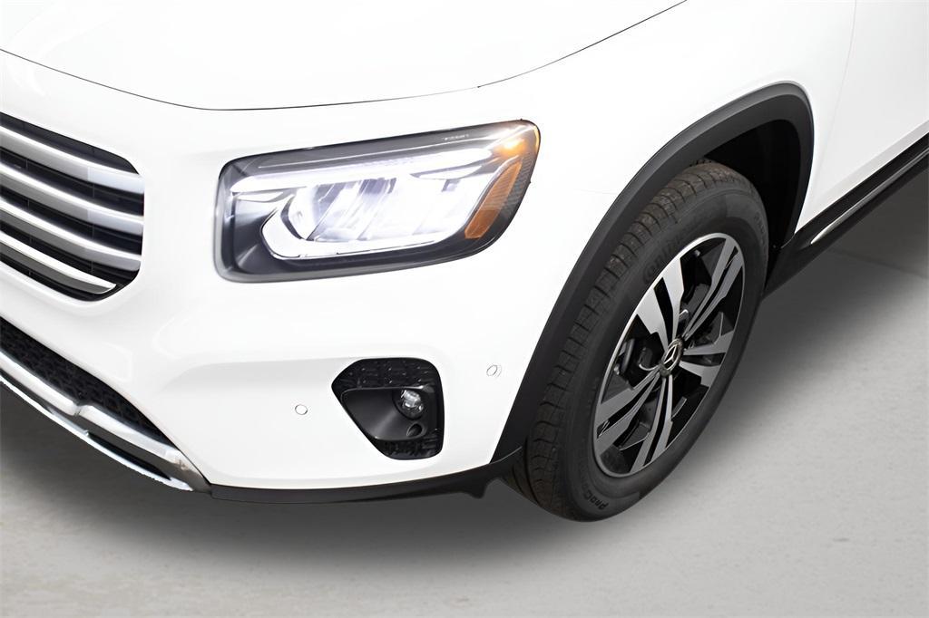 used 2025 Mercedes-Benz GLB 250 car, priced at $42,989