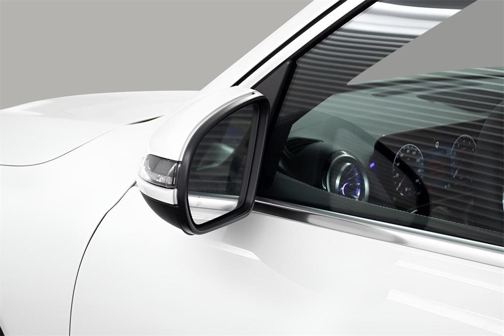 used 2025 Mercedes-Benz GLB 250 car, priced at $42,989