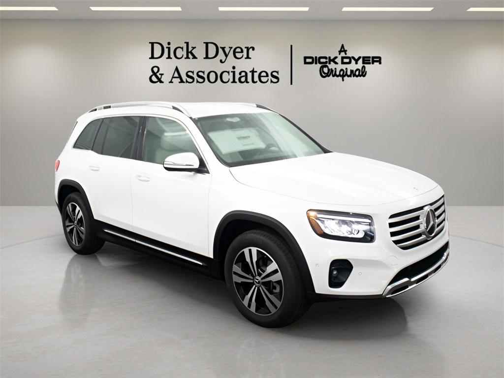 used 2025 Mercedes-Benz GLB 250 car, priced at $42,989