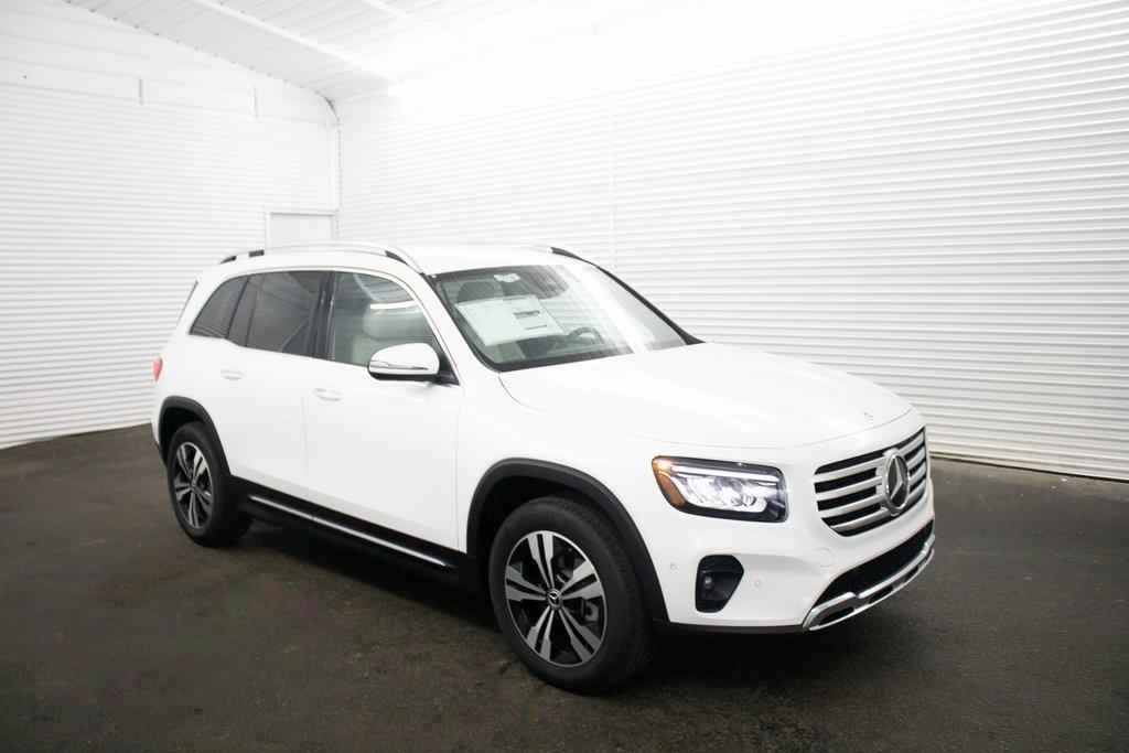 new 2025 Mercedes-Benz GLB 250 car, priced at $47,145