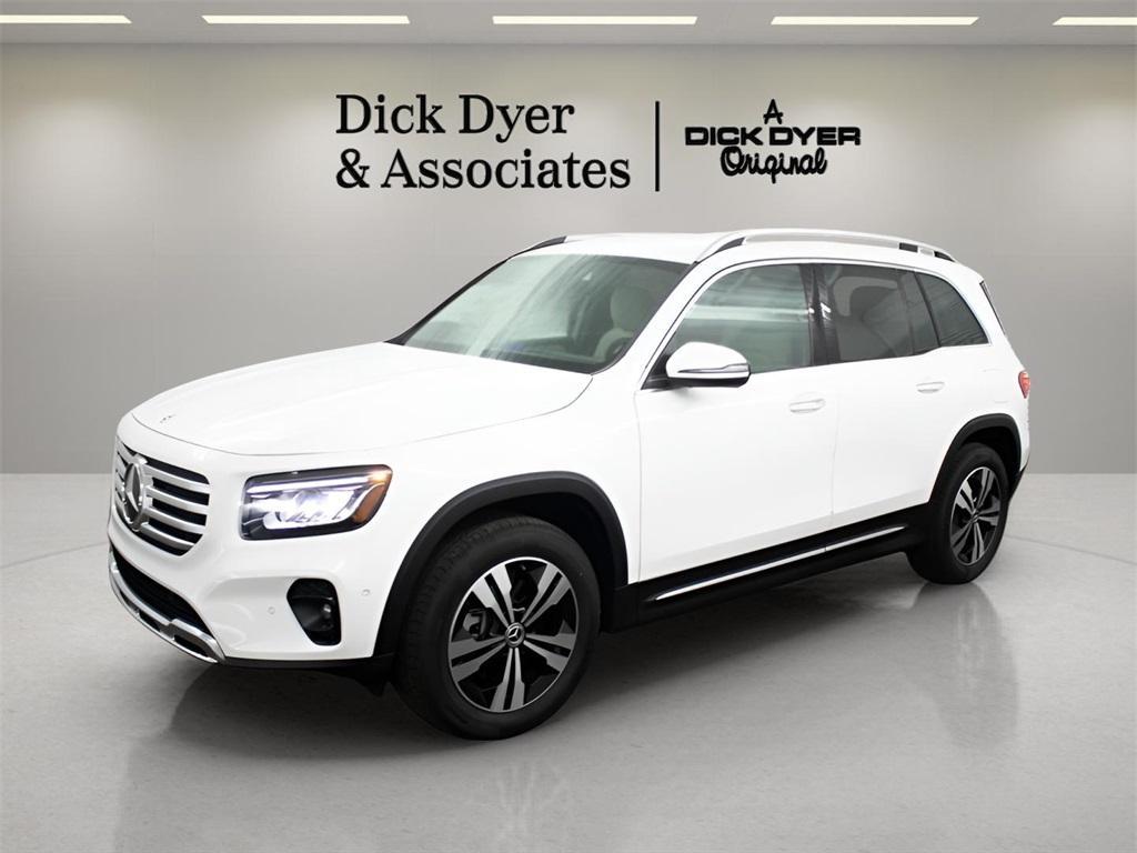 used 2025 Mercedes-Benz GLB 250 car, priced at $42,989