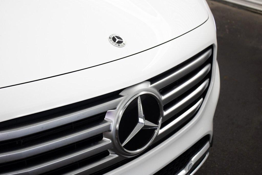 new 2025 Mercedes-Benz GLB 250 car, priced at $47,145