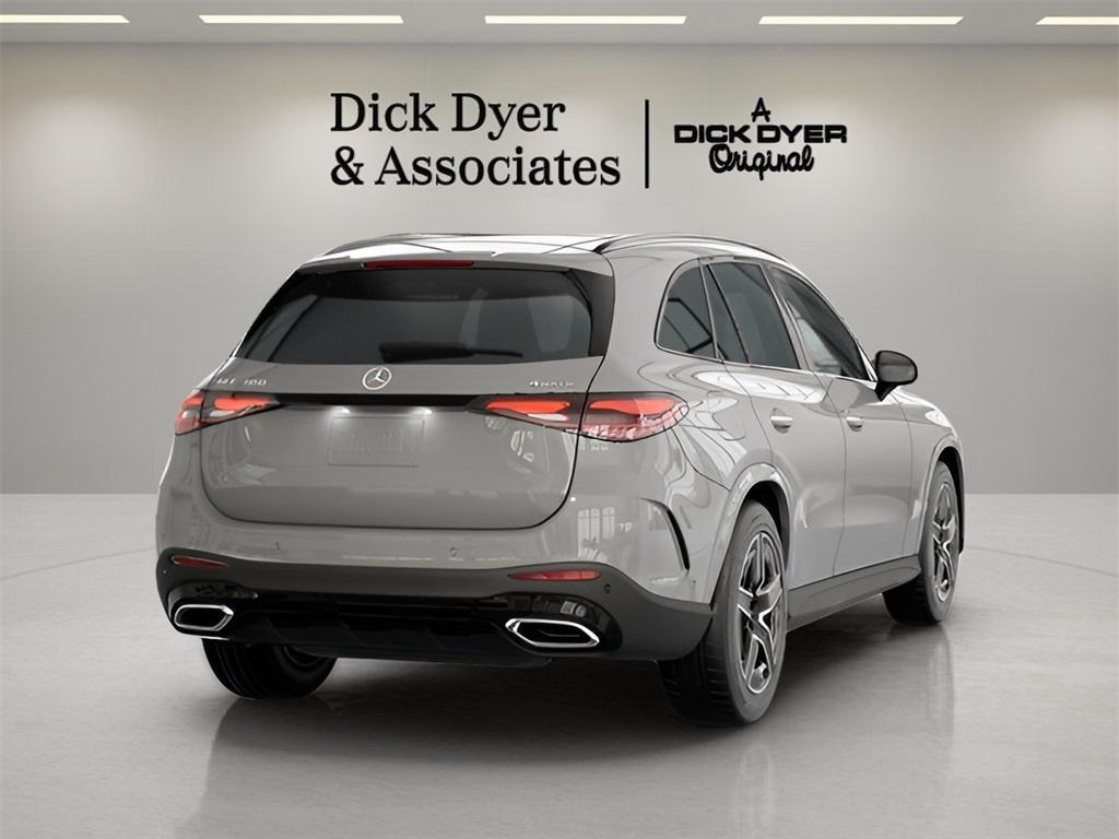 new 2025 Mercedes-Benz GLC 300 car, priced at $61,790