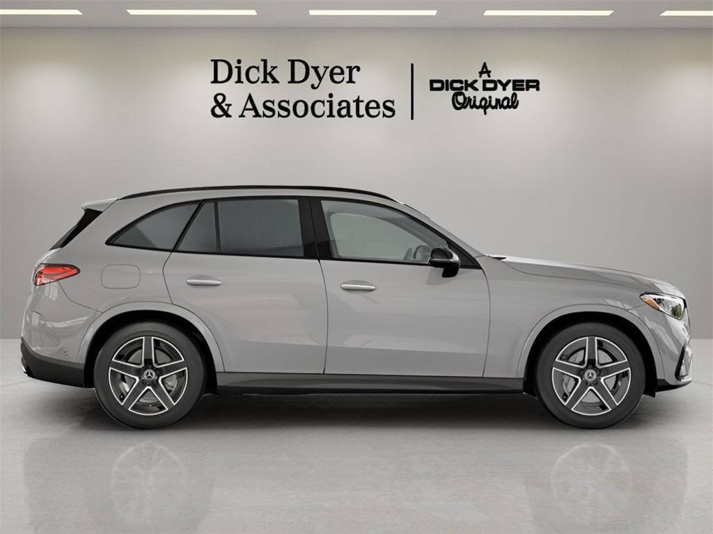 new 2025 Mercedes-Benz GLC 300 car, priced at $61,790