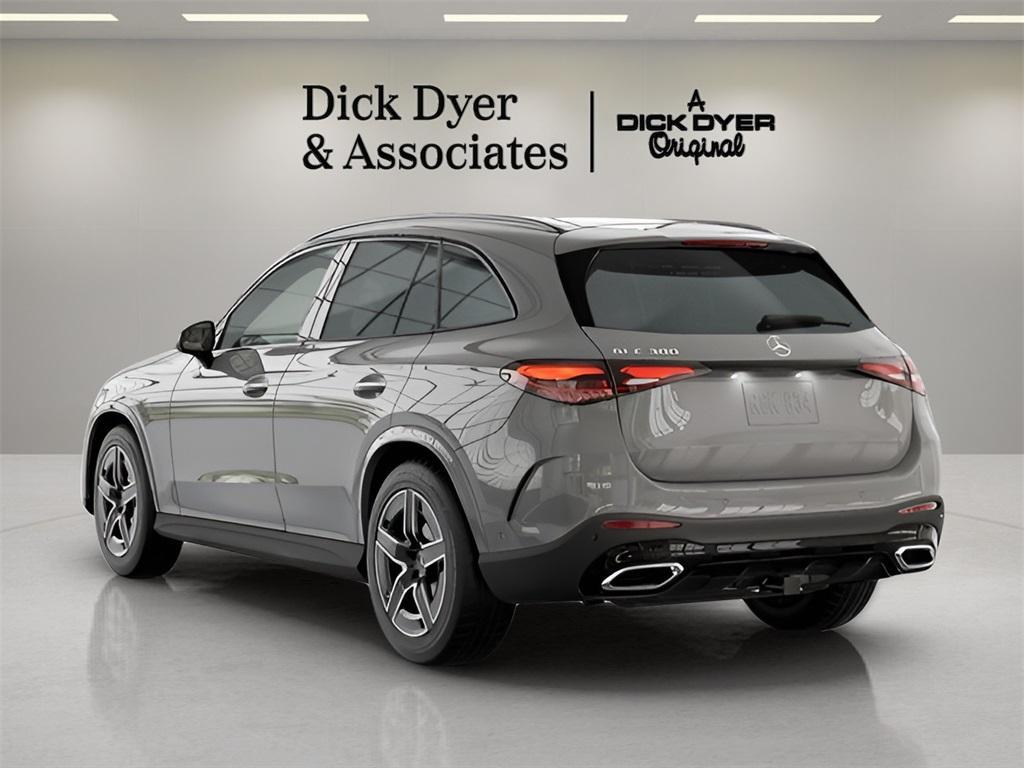 new 2025 Mercedes-Benz GLC 300 car, priced at $61,790