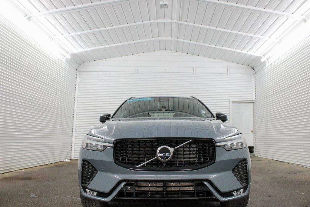 used 2023 Volvo XC60 car, priced at $45,989