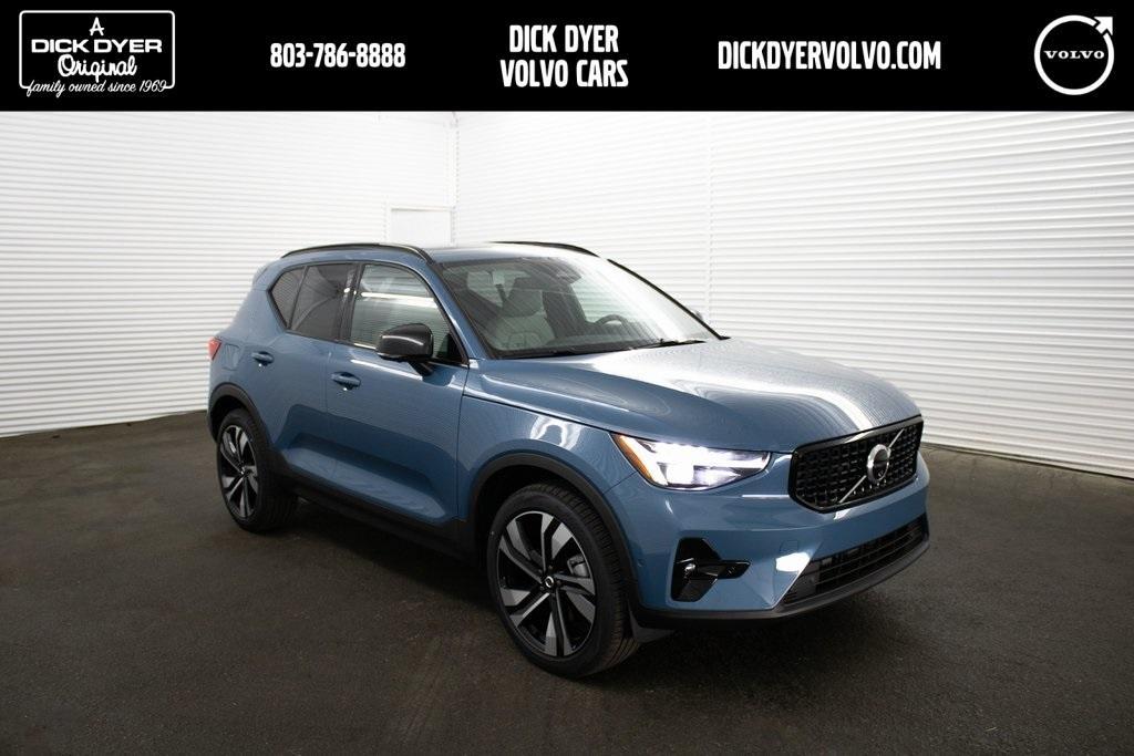 used 2024 Volvo XC40 car, priced at $45,989