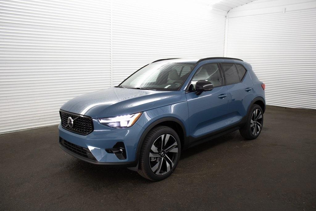 used 2024 Volvo XC40 car, priced at $45,989