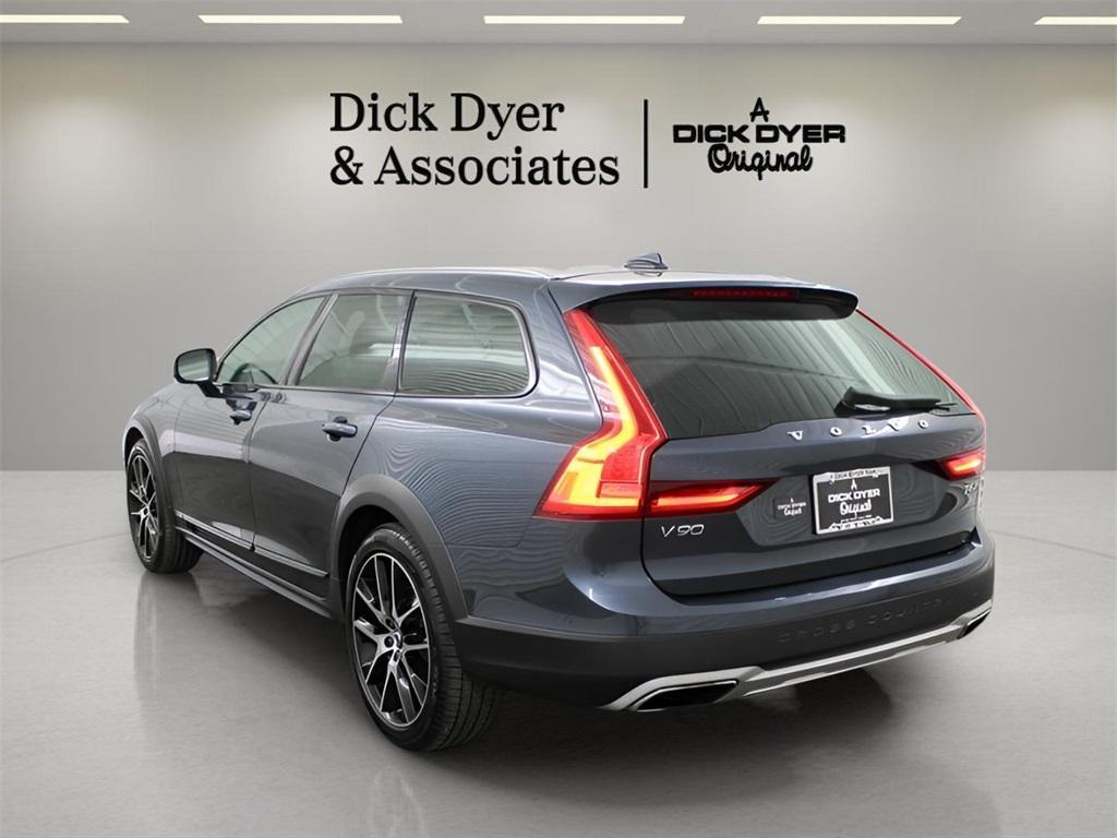 used 2018 Volvo V90 Cross Country car, priced at $26,989