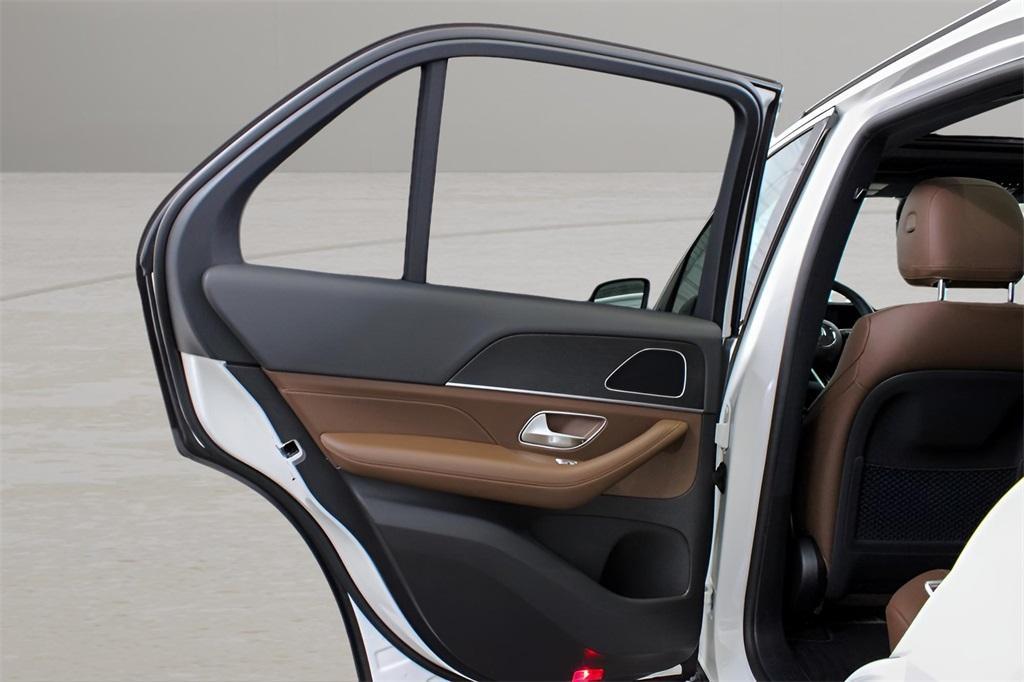 new 2025 Mercedes-Benz GLE 450e car, priced at $74,910