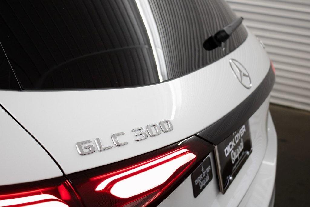 new 2024 Mercedes-Benz GLC 300 car, priced at $63,705