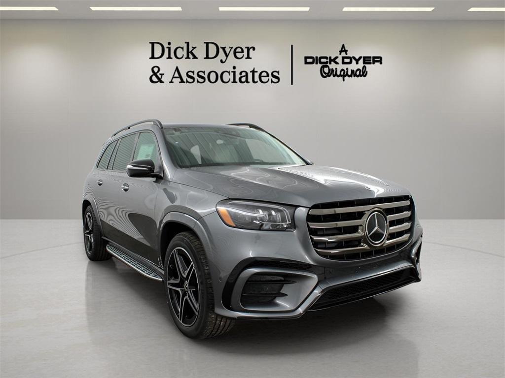 new 2025 Mercedes-Benz GLS 450 car, priced at $97,430