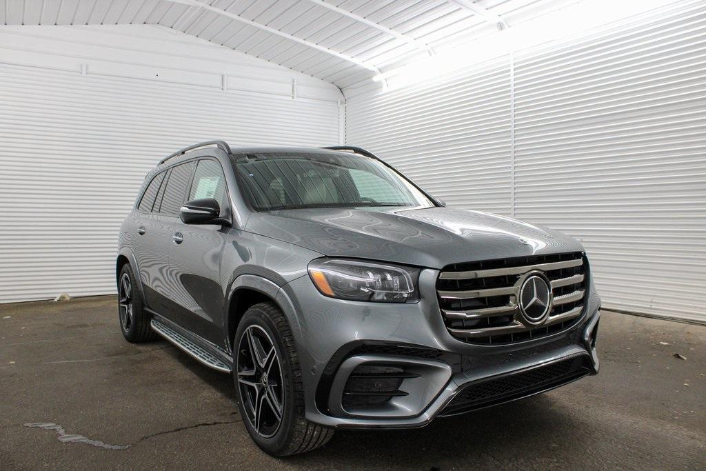 new 2025 Mercedes-Benz GLS 450 car, priced at $97,430