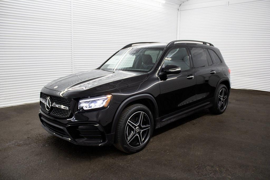 new 2024 Mercedes-Benz GLB 250 car, priced at $49,100