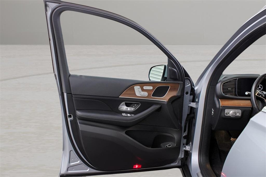 used 2024 Mercedes-Benz GLE 350 car, priced at $62,989