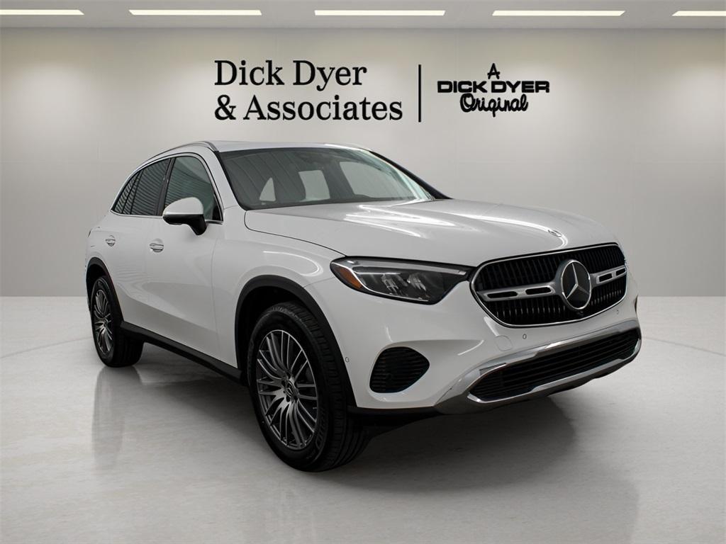 new 2025 Mercedes-Benz GLC 300 car, priced at $55,885