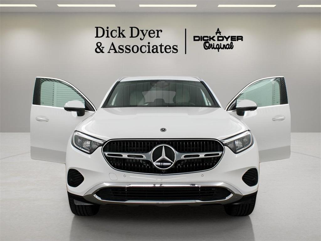 new 2025 Mercedes-Benz GLC 300 car, priced at $55,885