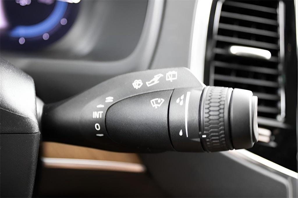 used 2025 Volvo XC90 Plug-In Hybrid car, priced at $68,989