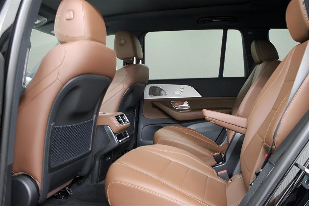 new 2025 Mercedes-Benz GLS 450 car, priced at $90,350