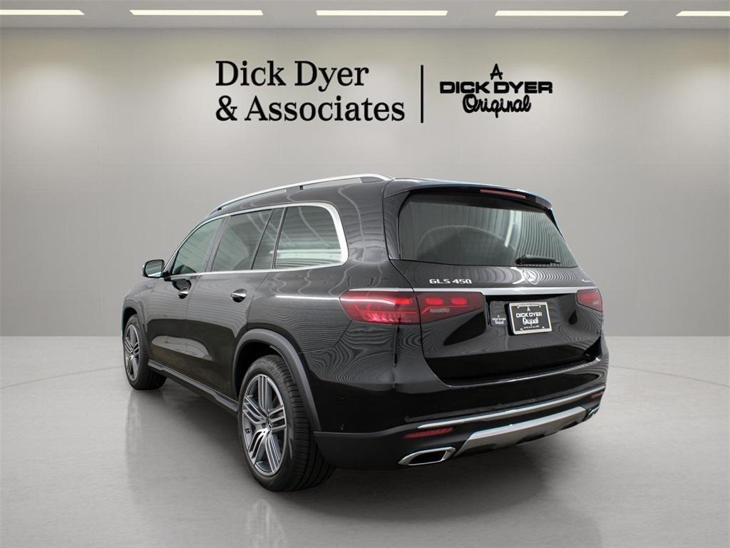 new 2025 Mercedes-Benz GLS 450 car, priced at $90,350