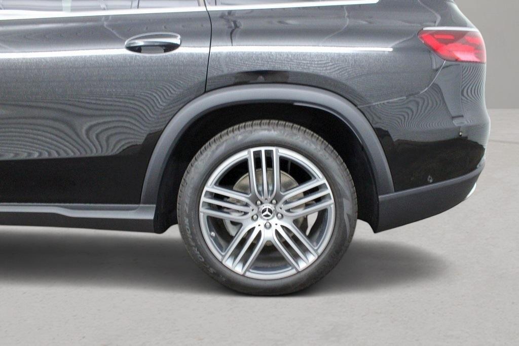 new 2025 Mercedes-Benz GLS 450 car, priced at $90,350
