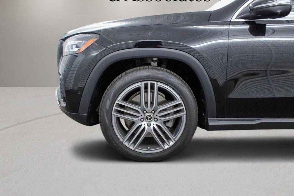 new 2025 Mercedes-Benz GLS 450 car, priced at $90,350
