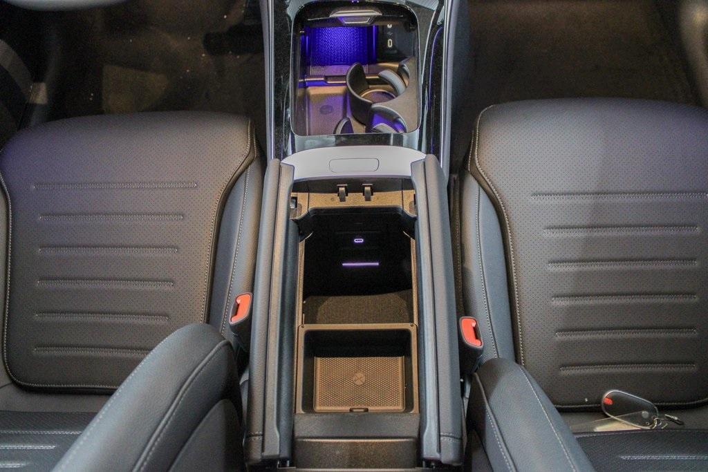 new 2025 Mercedes-Benz GLC 300 car, priced at $57,205