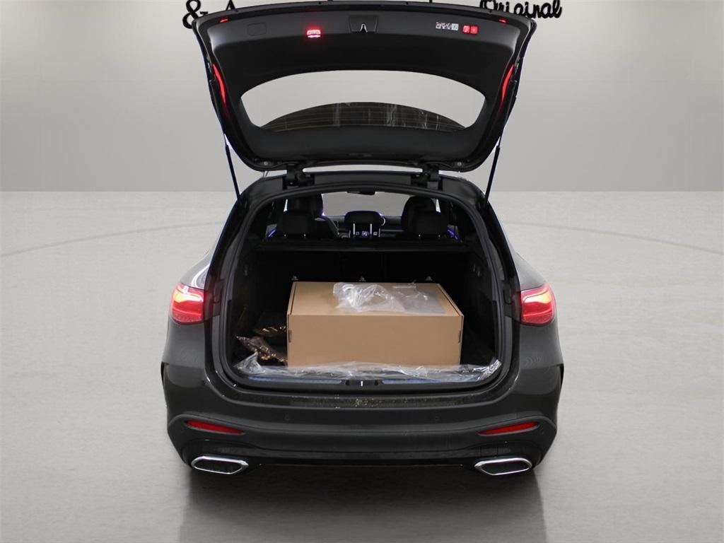 new 2025 Mercedes-Benz GLC 300 car, priced at $57,205