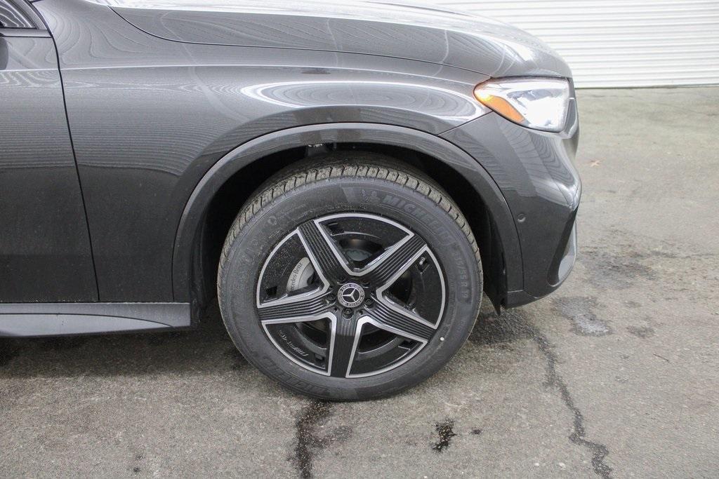 new 2025 Mercedes-Benz GLC 300 car, priced at $57,205