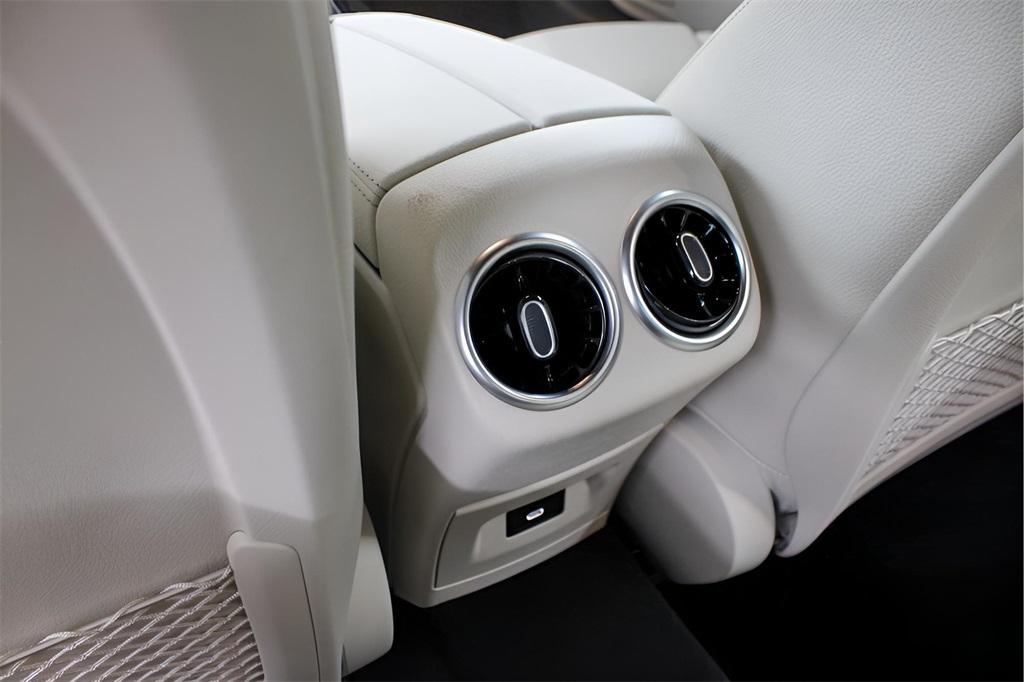 new 2025 Mercedes-Benz CLA 250 car, priced at $49,095
