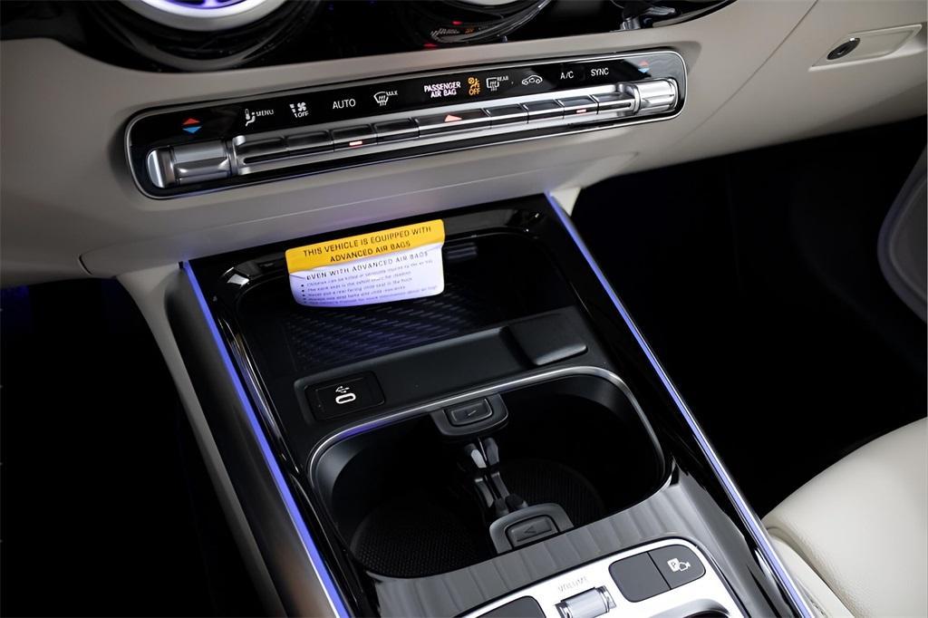used 2025 Mercedes-Benz GLA 250 car, priced at $38,989