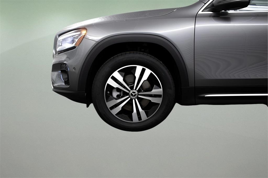 new 2025 Mercedes-Benz GLB 250 car, priced at $52,280