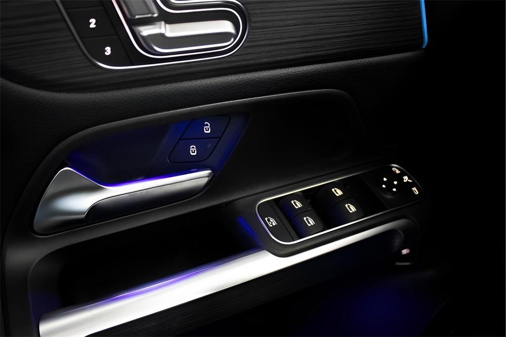 used 2025 Mercedes-Benz GLB 250 car, priced at $46,989