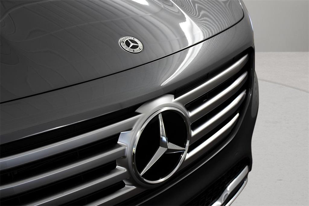 used 2025 Mercedes-Benz GLB 250 car, priced at $46,989