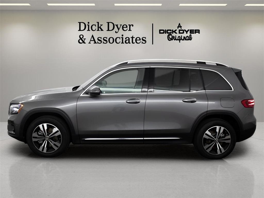 new 2025 Mercedes-Benz GLB 250 car, priced at $52,280