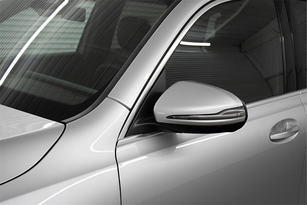 used 2024 Mercedes-Benz GLB 250 car, priced at $39,989