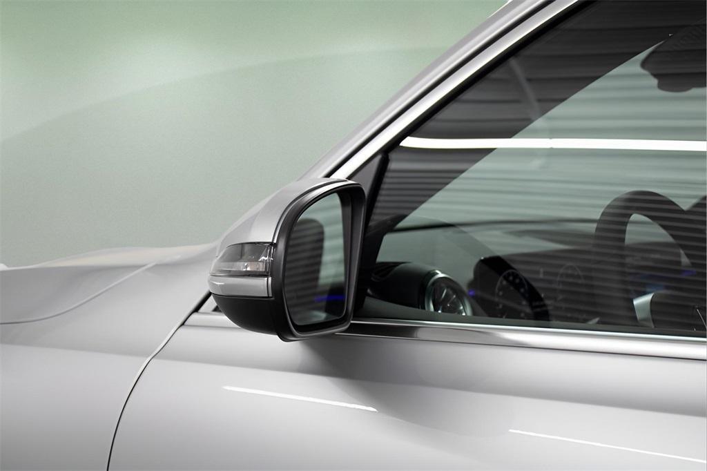 used 2024 Mercedes-Benz GLB 250 car, priced at $39,989