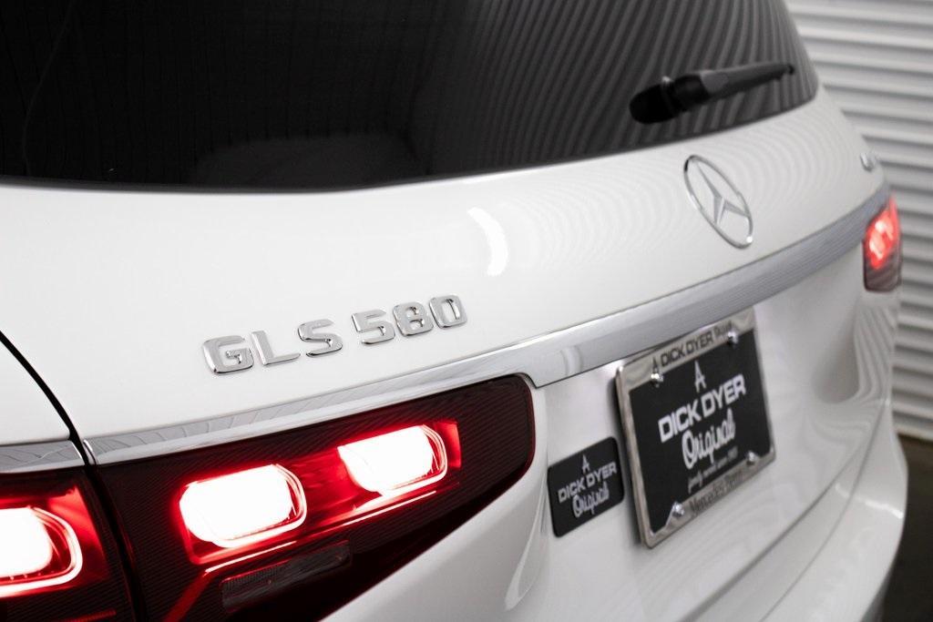 new 2024 Mercedes-Benz GLS 580 car, priced at $122,810