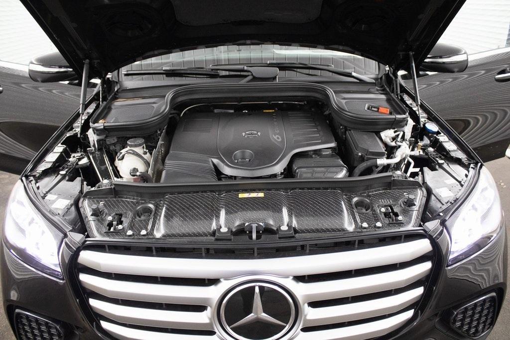 new 2025 Mercedes-Benz GLS 450 car, priced at $92,275