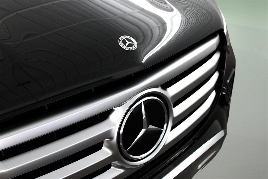 new 2025 Mercedes-Benz GLS 450 car, priced at $92,275